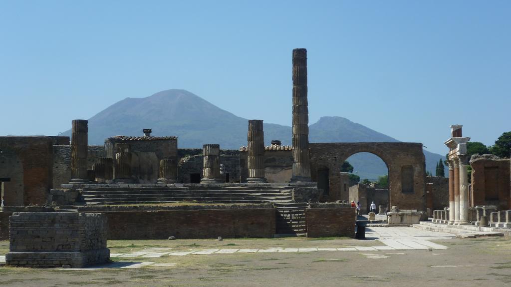 Hotel Degli Amici Pompei Bagian luar foto