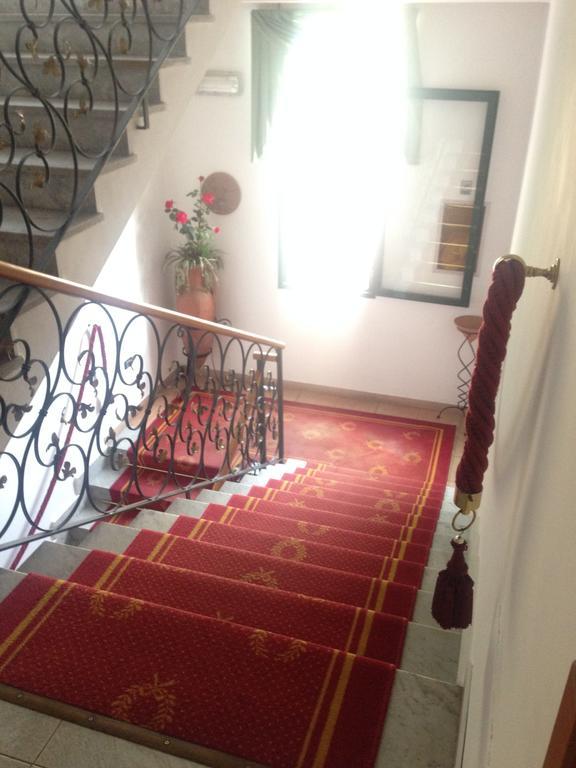 Hotel Degli Amici Pompei Bagian luar foto