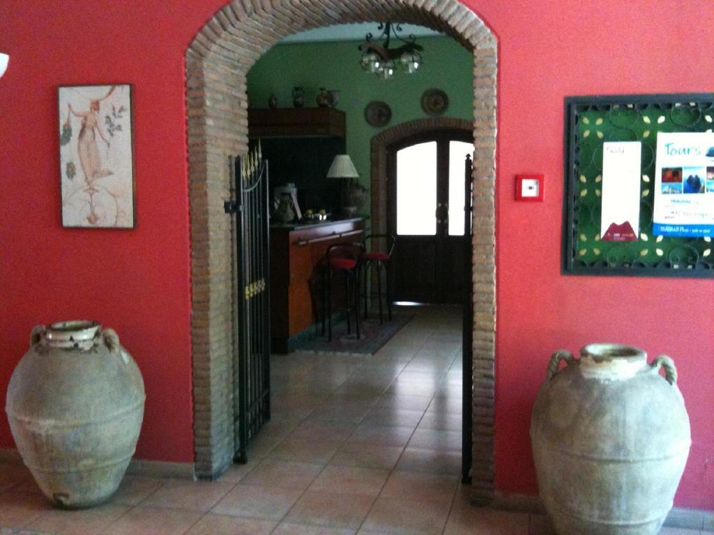 Hotel Degli Amici Pompei Bagian luar foto
