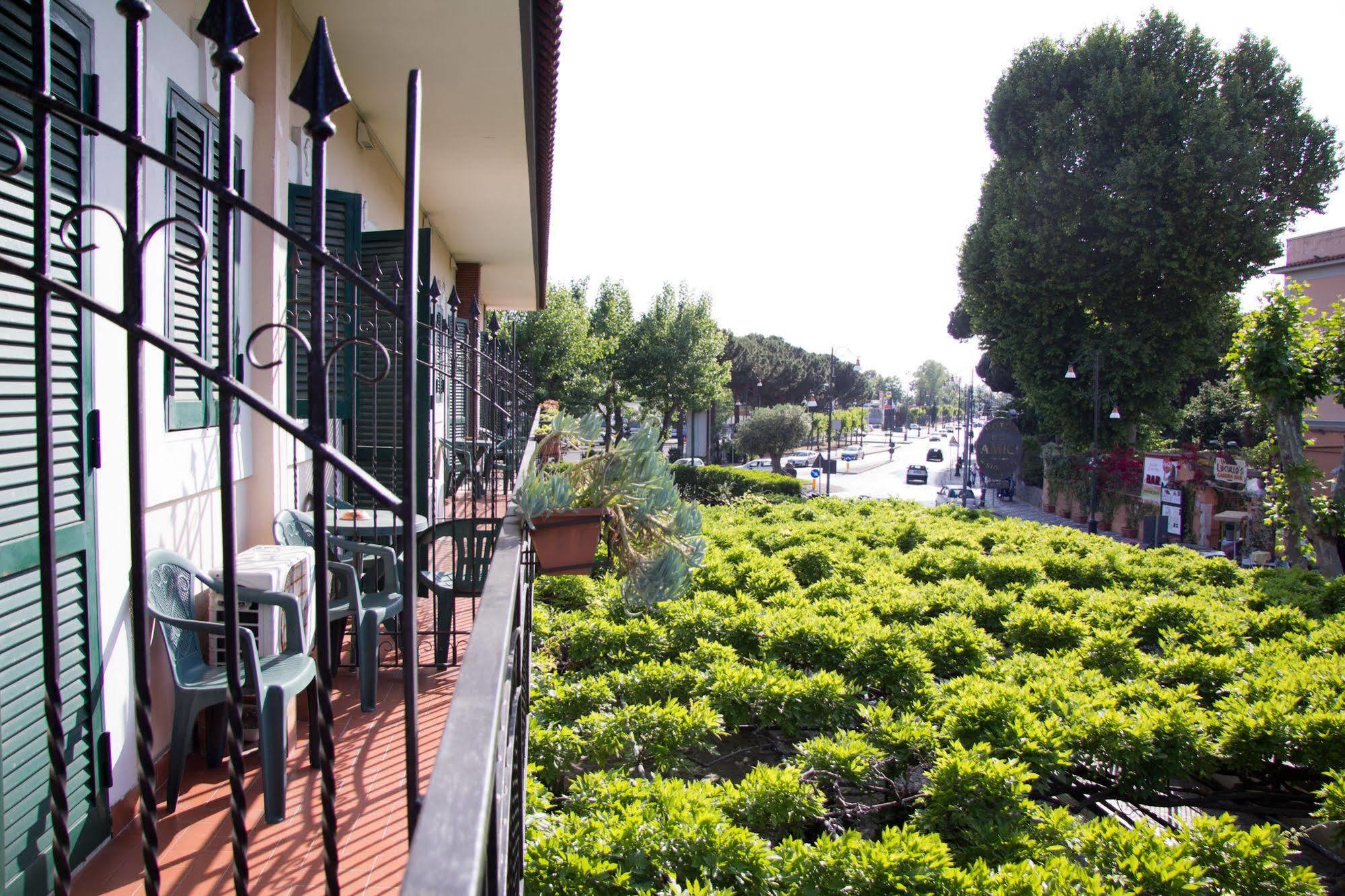 Hotel Degli Amici Pompei Bagian luar foto
