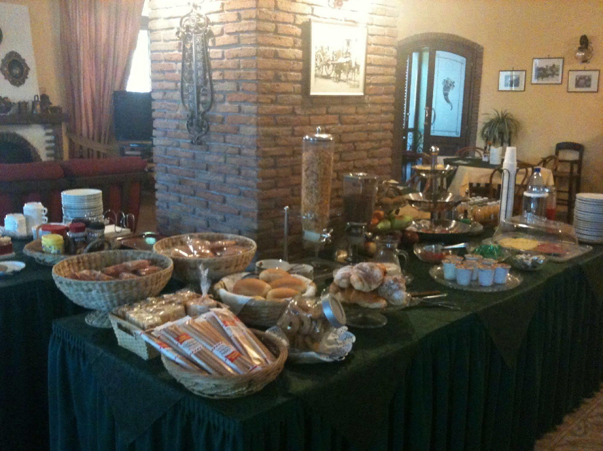 Hotel Degli Amici Pompei Bagian luar foto