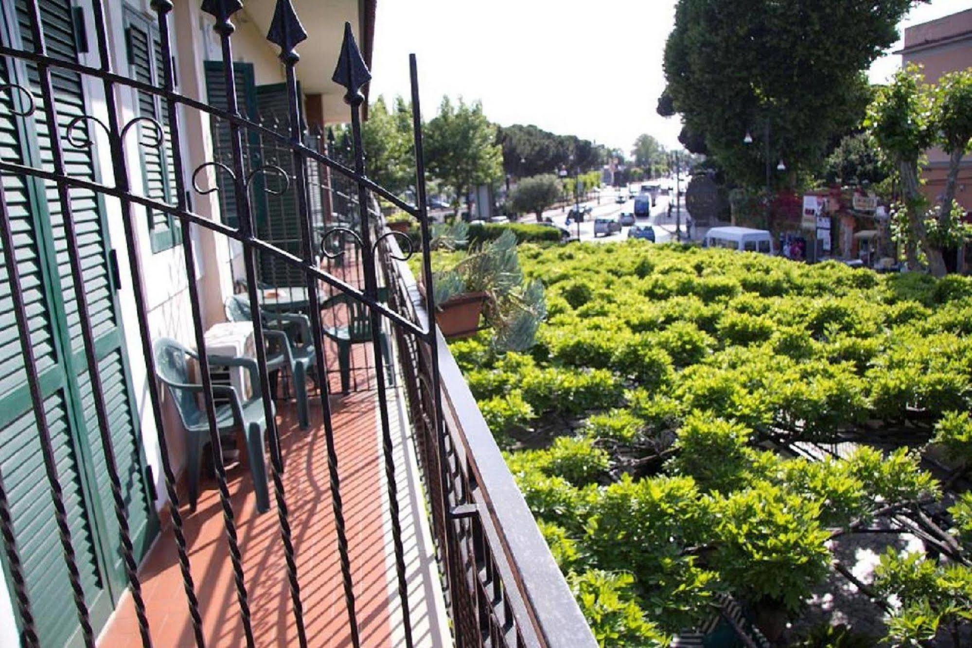 Hotel Degli Amici Pompei Bagian luar foto