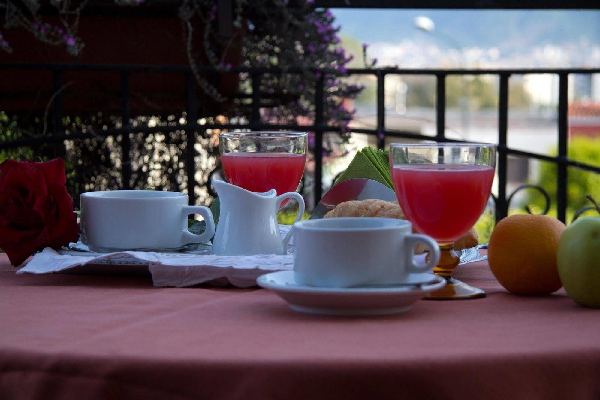 Hotel Degli Amici Pompei Bagian luar foto