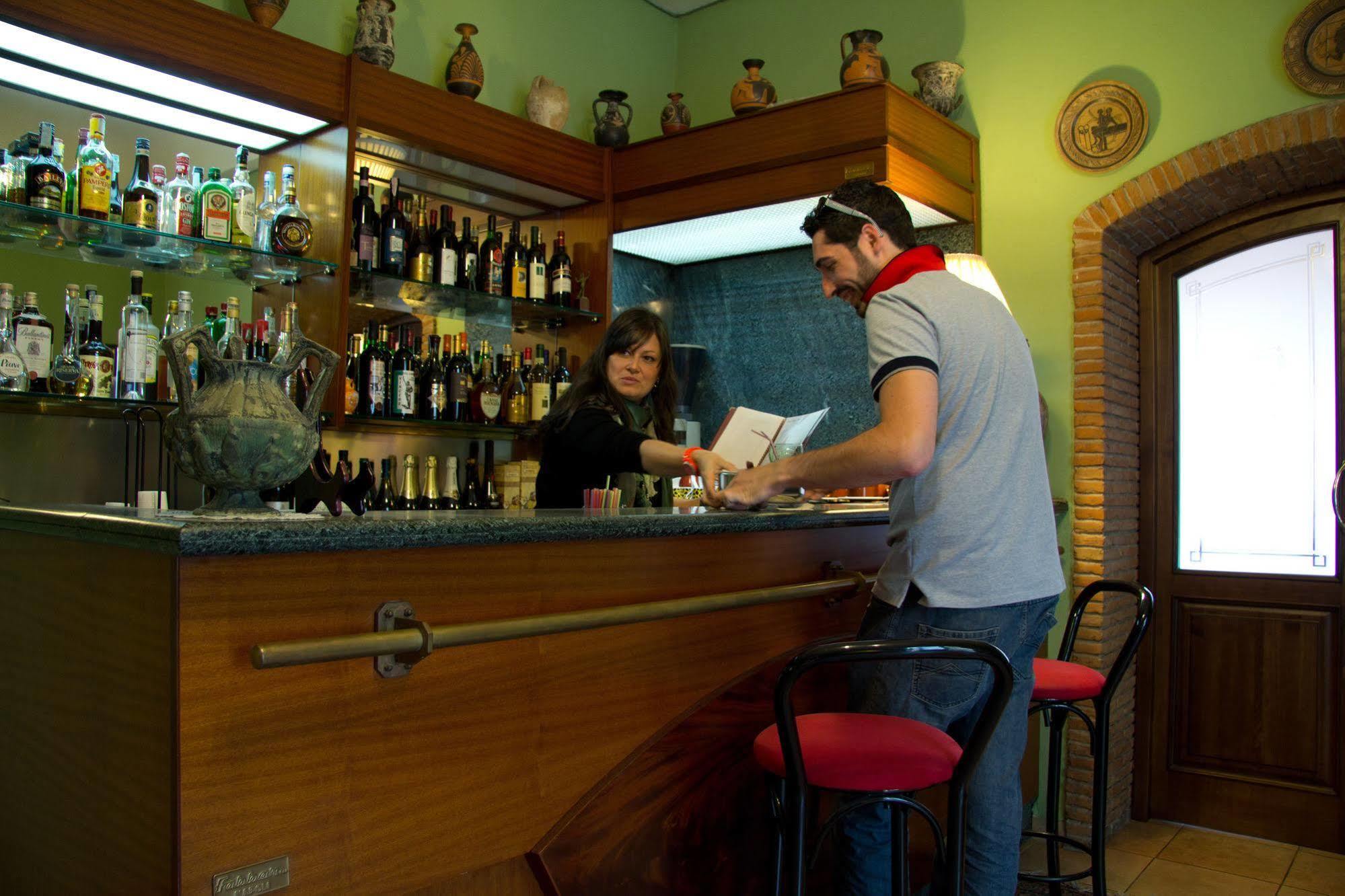 Hotel Degli Amici Pompei Bagian luar foto