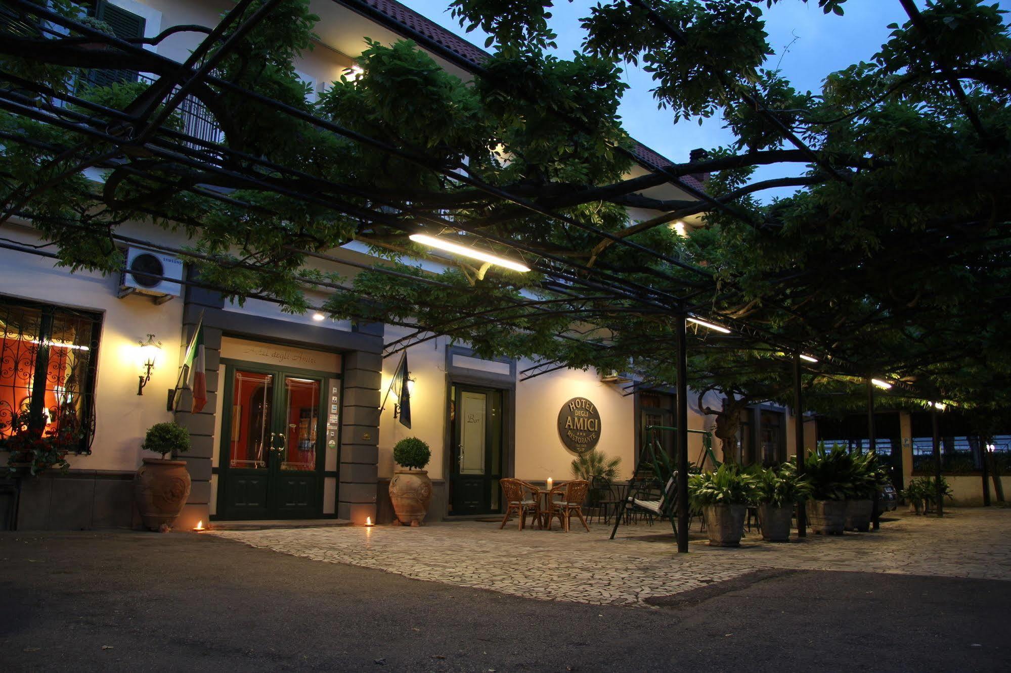 Hotel Degli Amici Pompei Bagian luar foto